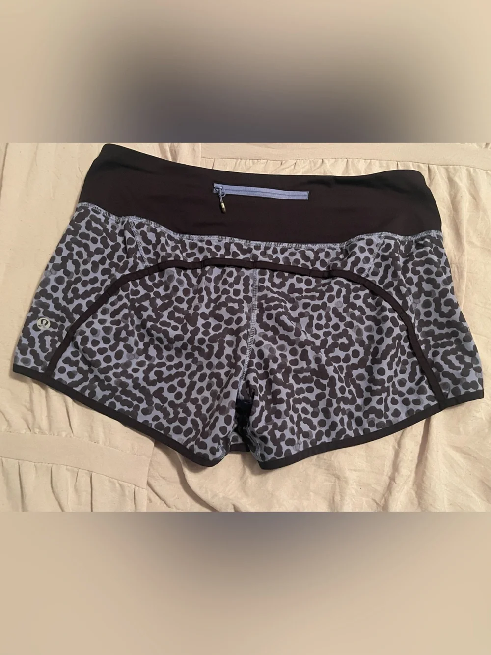 Lululemon Run Time Shorts Ace Spot Lullaby Black Blue Cheetah 4” Size 4